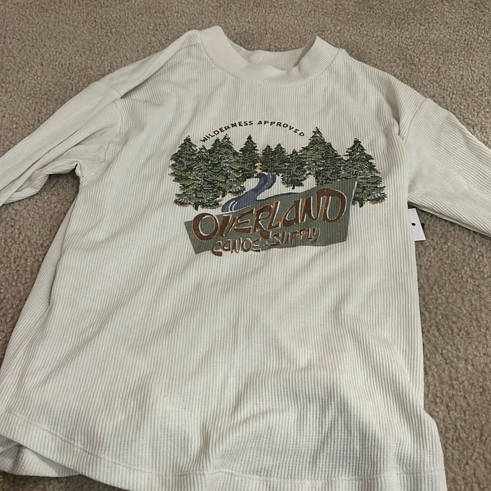 White graphic long sleeve ribbed shirt